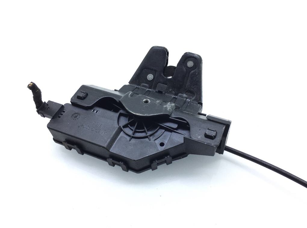 Замок багажника бу для BMW 3 E90/E91/E92/E93 2.0 TD,  2006 г.