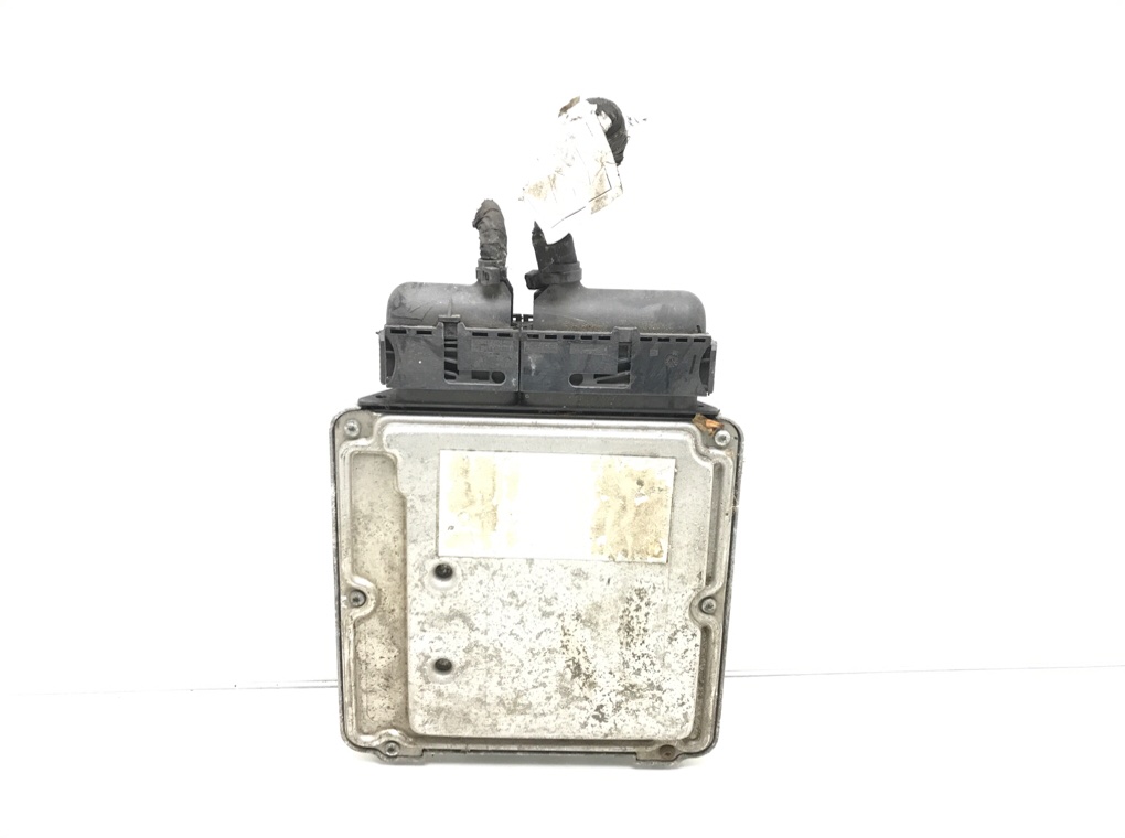 Блок управления двигателем бу для Volkswagen Jetta 5 2.0 TDi, 2006 г. Блок управления двигателем бу для Volkswagen Jetta 5 2.0 TDi, 2006 г.