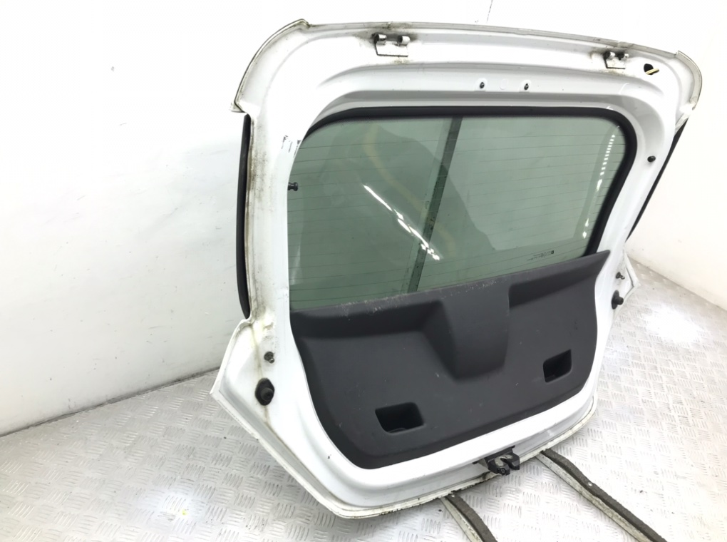 Крышка багажника бу для Opel Corsa D 1.4 i,  2009 г.