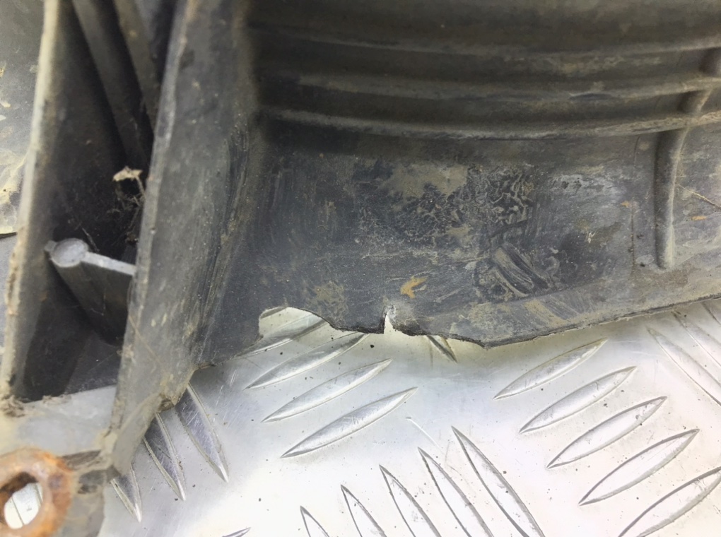 Вентилятор радиатора бу для Toyota RAV4 1 2.0 i, 1998 г. Вентилятор радиатора бу для Toyota RAV4 1 2.0 i, 1998 г.