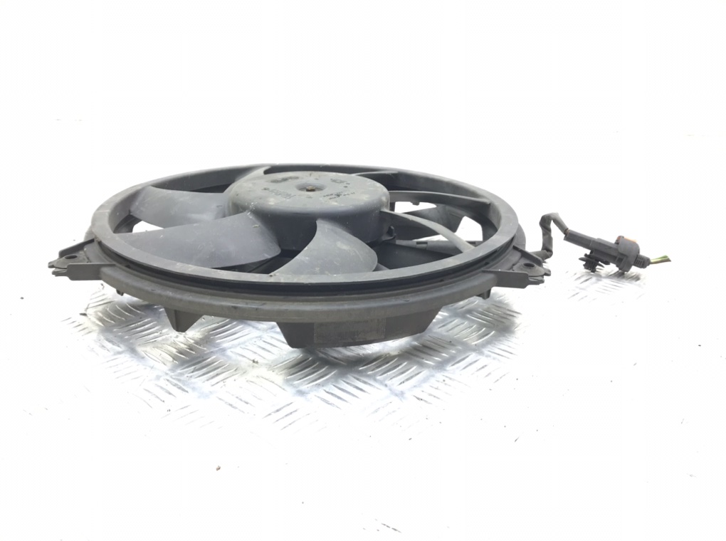 Вентилятор радиатора бу для Citroen C4 Grand Picasso 1 1.6 HDi,  2010 г.