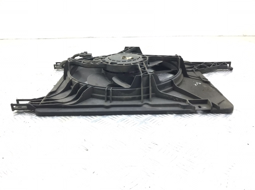 Вентилятор радиатора бу для Nissan Qashqai 1 2.0 DCi,  2008 г.