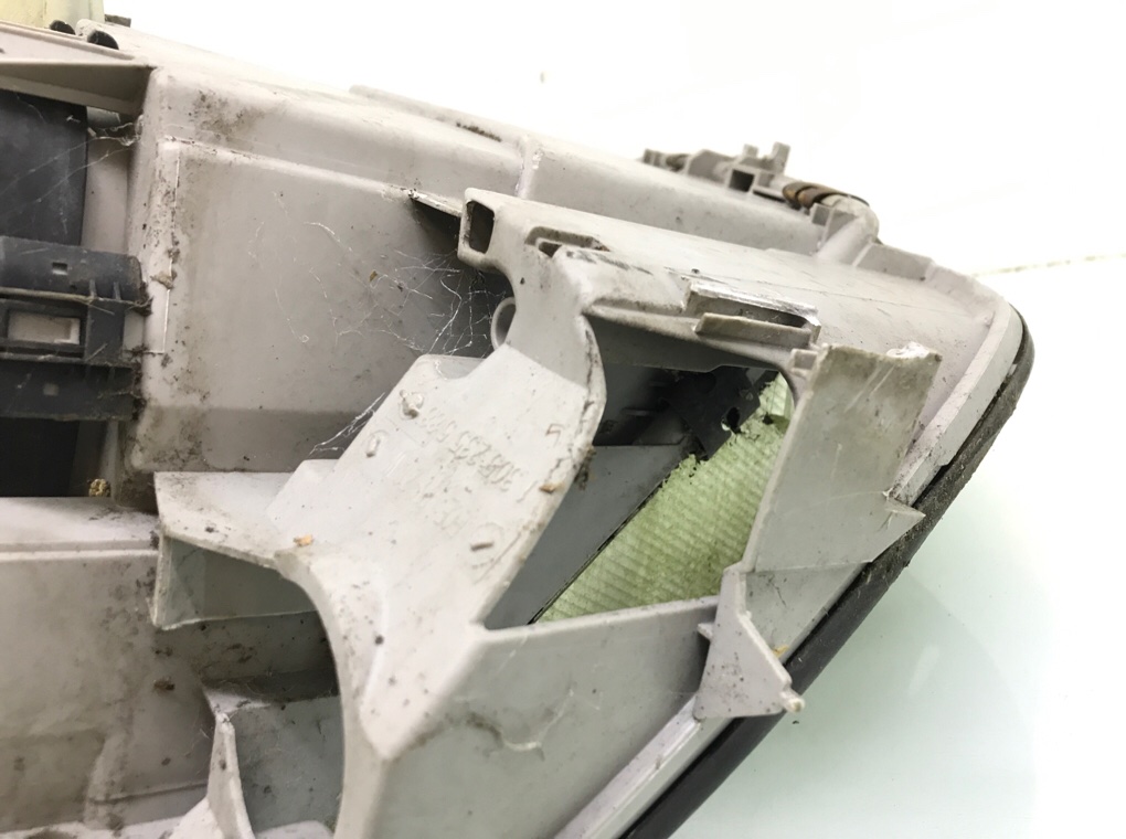 Фара левая бу для Mercedes SLK R170 3.2 i,  2001 г.