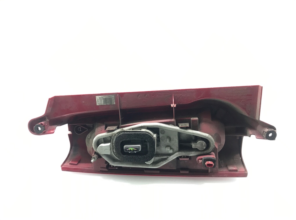 Фонарь задний правый бу для Peugeot Partner 2 1.6 HDi, 2012 г. Фонарь задний правый бу для Peugeot Partner 2 1.6 HDi, 2012 г.