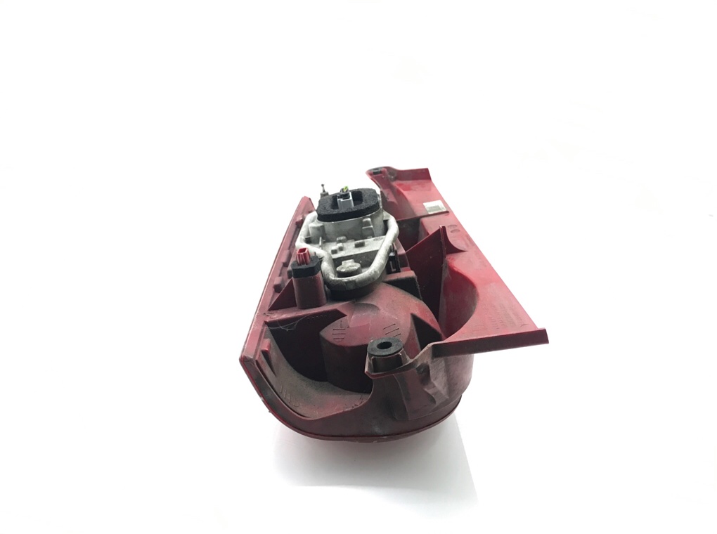 Фонарь задний правый бу для Peugeot Partner 2 1.6 HDi, 2012 г. Фонарь задний правый бу для Peugeot Partner 2 1.6 HDi, 2012 г.