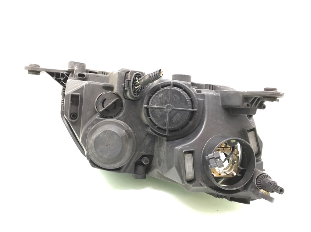 Фара левая бу для Skoda Rapid  1.6 TDi,  2014 г.