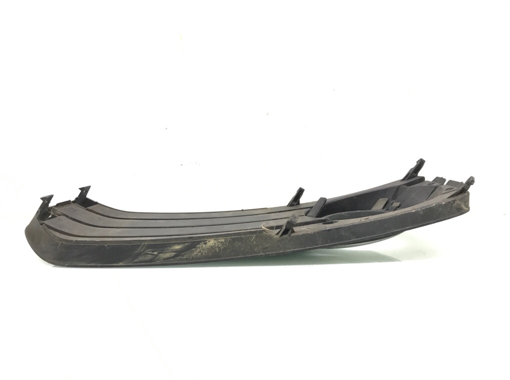 Заглушка (решетка) в бампер передний бу для Audi A5  2.0 TDi,  2011 г.