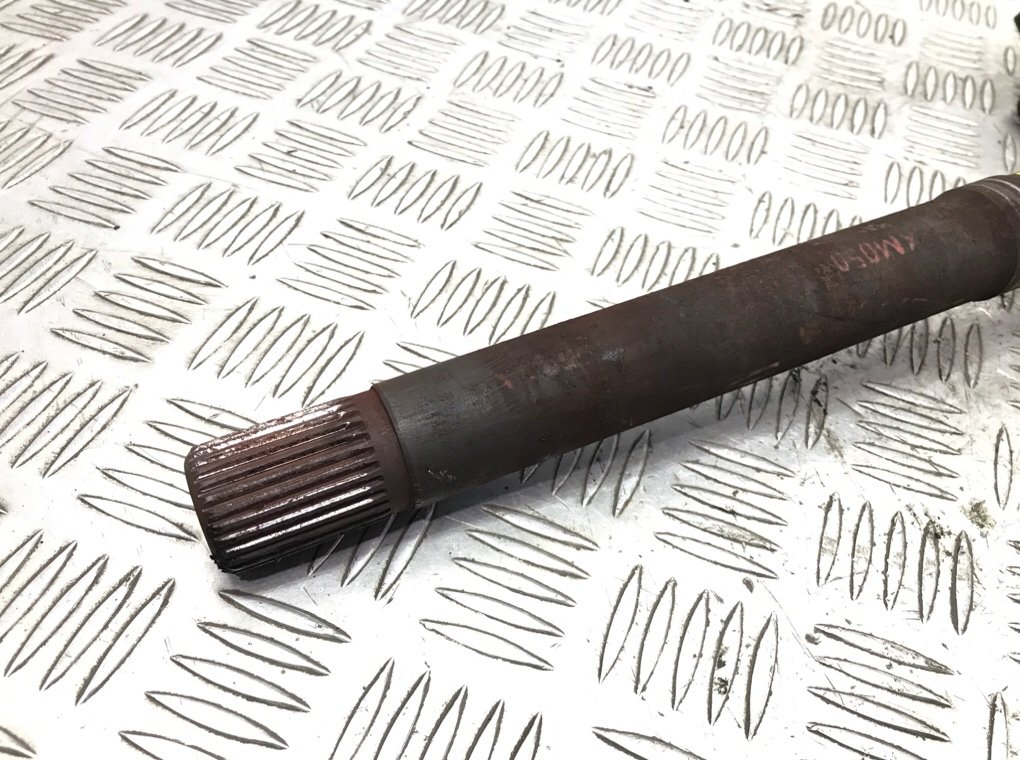 Полуось передняя правая (приводной вал, ШРУС) бу для Hyundai Santa Fe 3 2.2 CRDi, 2014 г. Полуось передняя правая (приводной вал, ШРУС) бу для Hyundai Santa Fe 3 2.2 CRDi, 2014 г.