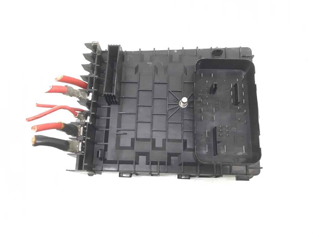 Блок предохранителей бу для Seat Altea 1 1.6 i, 2007 г. Блок предохранителей бу для Seat Altea 1 1.6 i, 2007 г.