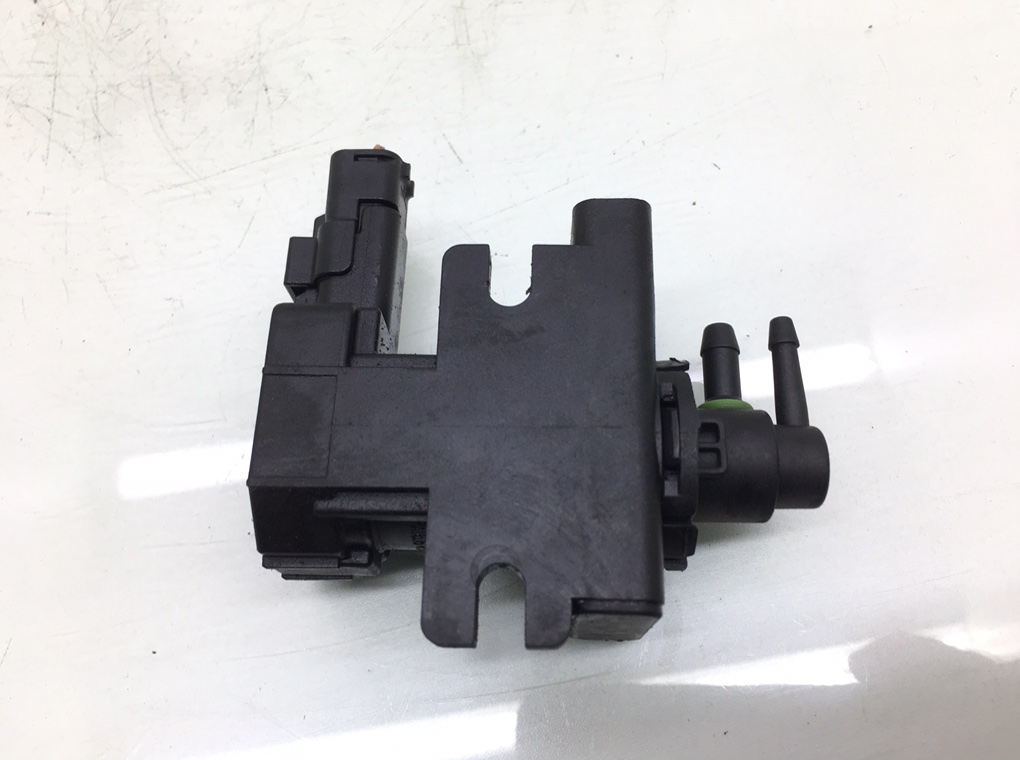 Клапан электромагнитный бу для Citroen C4 Picasso  2.0 HDi,  2008 г.