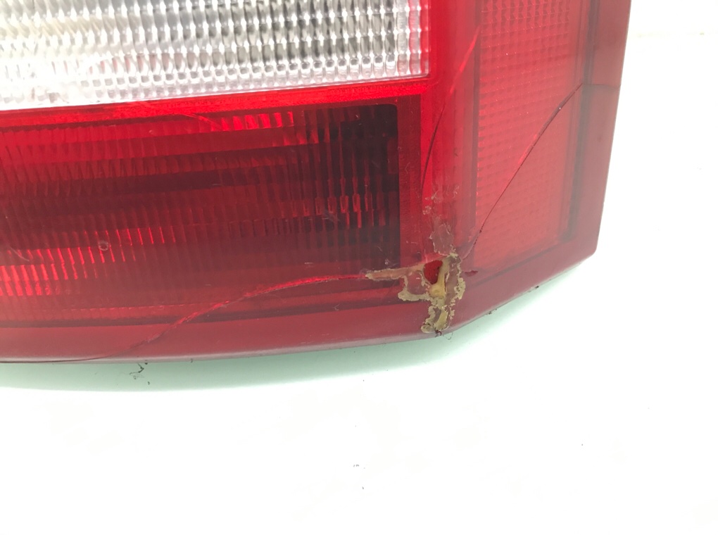 Фонарь задний правый бу для Land Rover Discovery 3 2.7 TD,  2007 г.