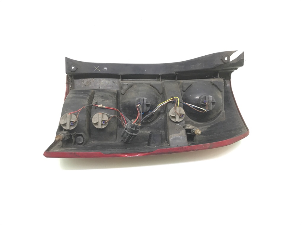 Фонарь задний левый бу для Land Rover Discovery 3 2.7 TD,  2007 г.