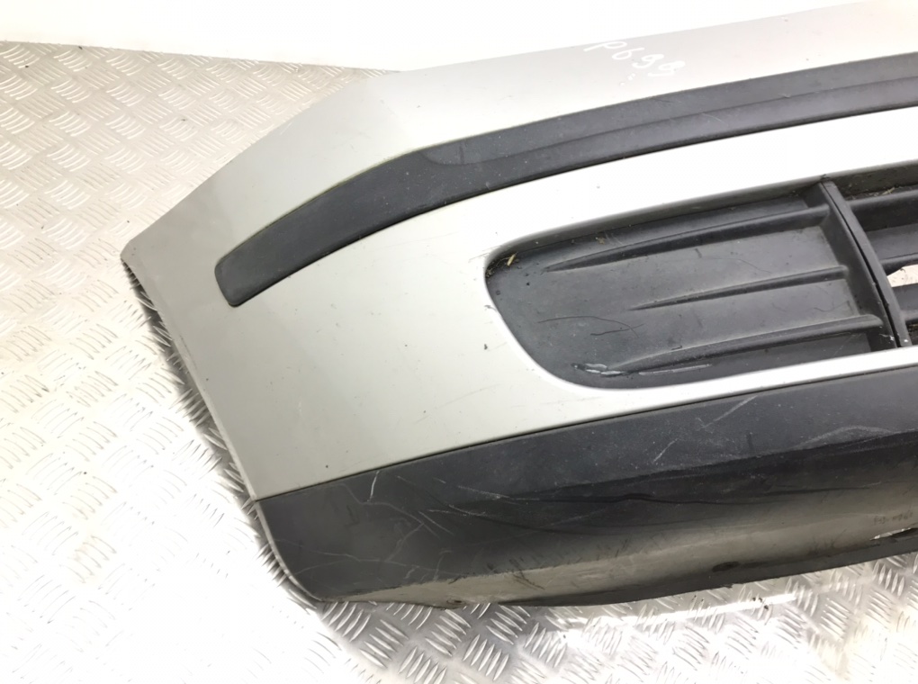 Бампер передний бу для Skoda Octavia A5 1.9 TDi, 2005 г. Бампер передний бу для Skoda Octavia A5 1.9 TDi, 2005 г.