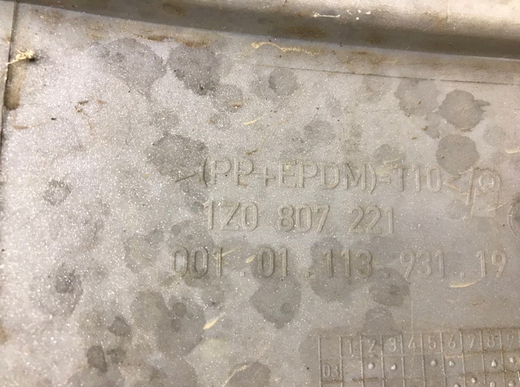 Бампер передний бу для Skoda Octavia A5 1.9 TDi, 2005 г. Бампер передний бу для Skoda Octavia A5 1.9 TDi, 2005 г.