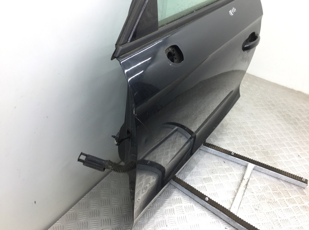 Дверь передняя левая бу для Audi A1 1.6 TDi, 2013 г. Дверь передняя левая бу для Audi A1 1.6 TDi, 2013 г.