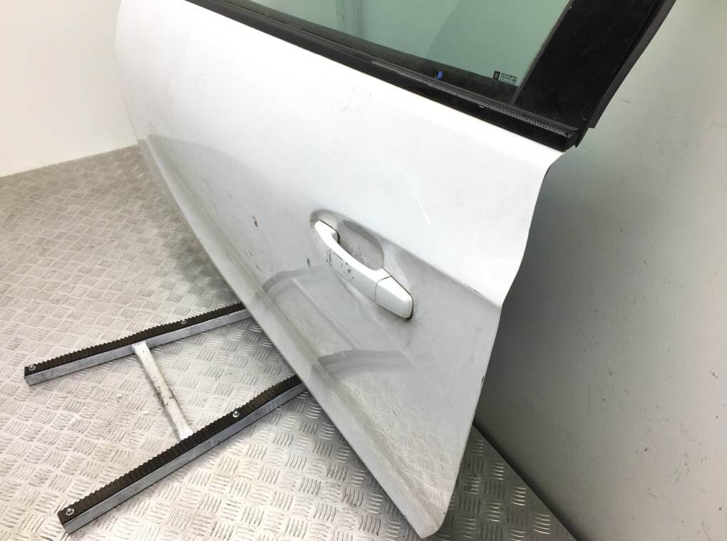 Дверь передняя левая бу для Opel Astra J 1.4 Ti,  2013 г.