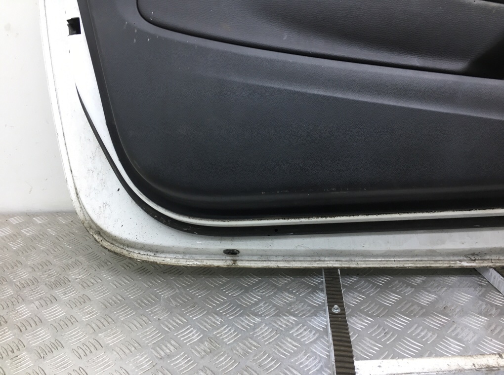 Дверь передняя левая бу для Opel Astra J 1.4 Ti,  2013 г.