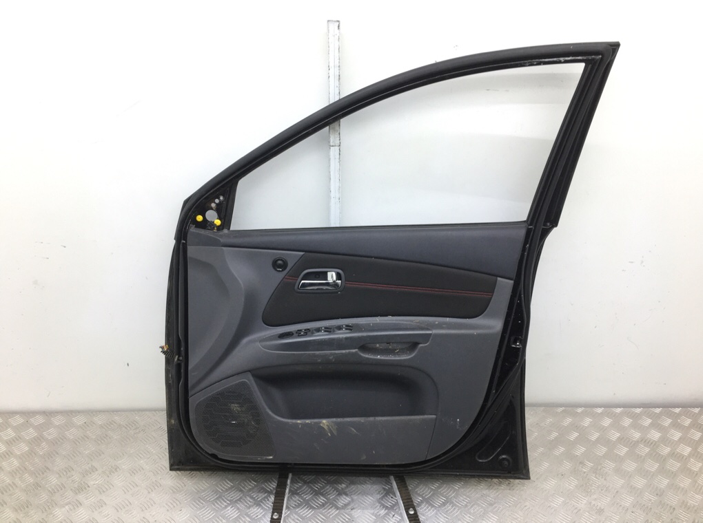Дверь передняя правая бу для Kia Rio 2 1.5 CRDi,  2008 г.