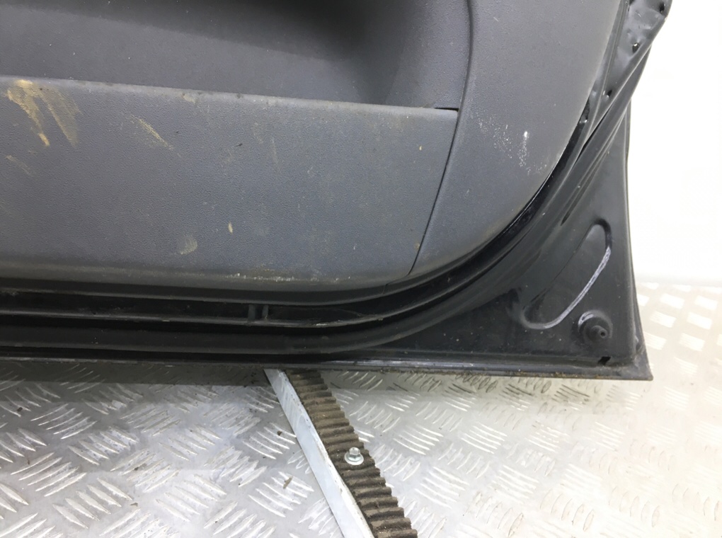 Дверь передняя правая бу для Kia Rio 2 1.5 CRDi,  2008 г.