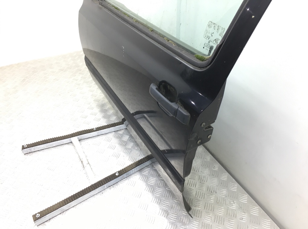 Дверь передняя левая бу для Volkswagen Golf 3 2.0 i, 1997 г. Дверь передняя левая бу для Volkswagen Golf 3 2.0 i, 1997 г.