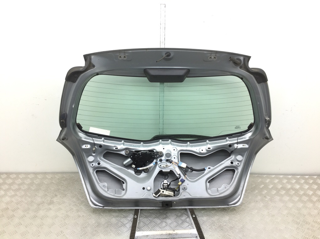 Крышка багажника бу для Toyota Yaris XP9 1.3 i, 2006 г. Крышка багажника бу для Toyota Yaris XP9 1.3 i, 2006 г.