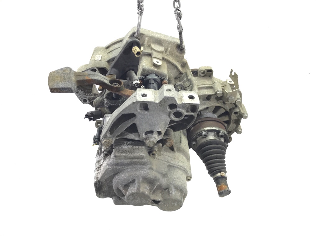 КПП механическая (МКПП) бу для Volkswagen Passat B7 1.6 TDi, 2011 г. КПП механическая (МКПП) бу для Volkswagen Passat B7 1.6 TDi, 2011 г.