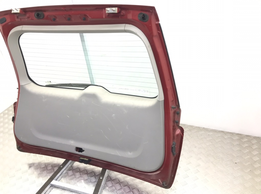 Крышка багажника бу для Kia Carens 2 2.0 CRDi,  2008 г.