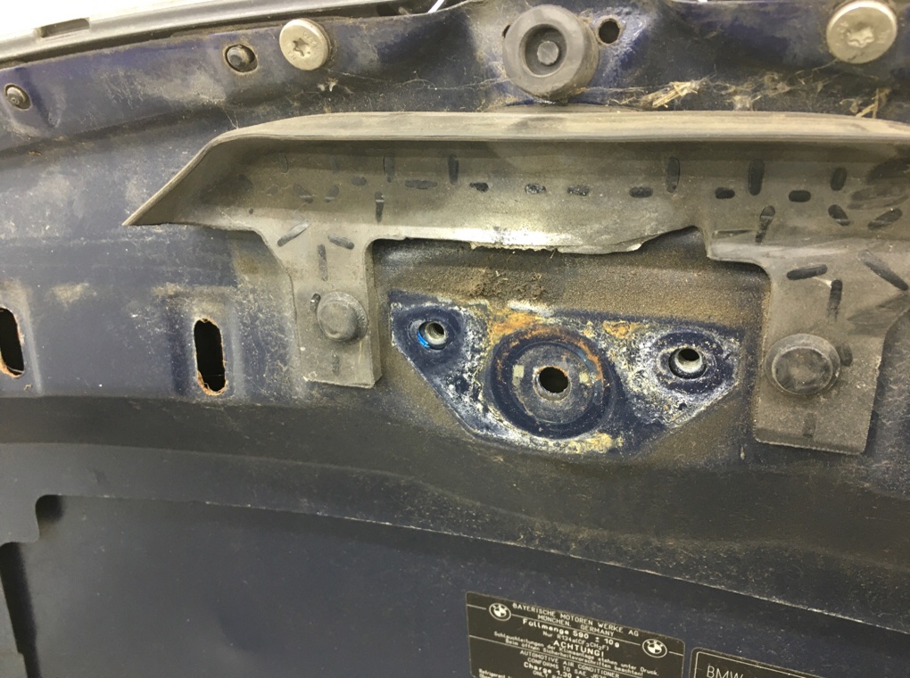 Капот бу для BMW 3 E90/E91/E92/E93 2.0 i,  2007 г.