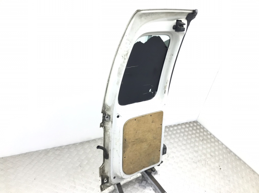 Дверь задняя распашная правая бу для Volkswagen Caddy 3 1.9 TDi,  2010 г.