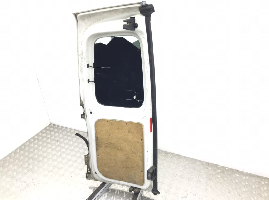 Дверь задняя распашная правая бу для Volkswagen Caddy 3 1.9 TDi,  2010 г.