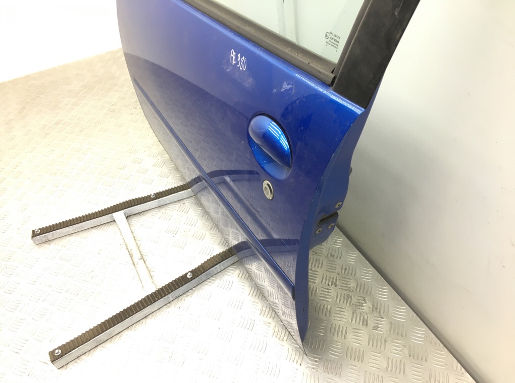 Дверь передняя левая бу для Toyota Aygo 1.0 i, 2009 г. Дверь передняя левая бу для Toyota Aygo 1.0 i, 2009 г.