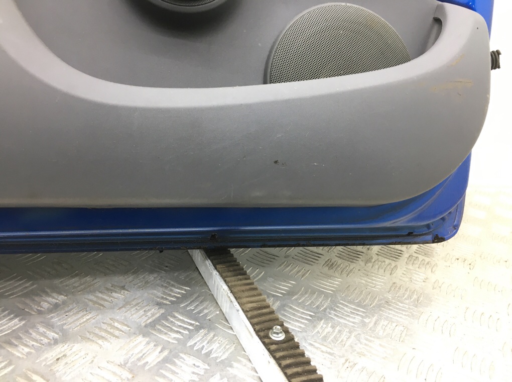 Дверь передняя левая бу для Toyota Aygo 1.0 i, 2009 г. Дверь передняя левая бу для Toyota Aygo 1.0 i, 2009 г.