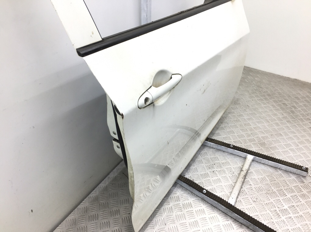 Дверь передняя правая бу для Kia Picanto 2 1.0 i, 2013 г. Дверь передняя правая бу для Kia Picanto 2 1.0 i, 2013 г.