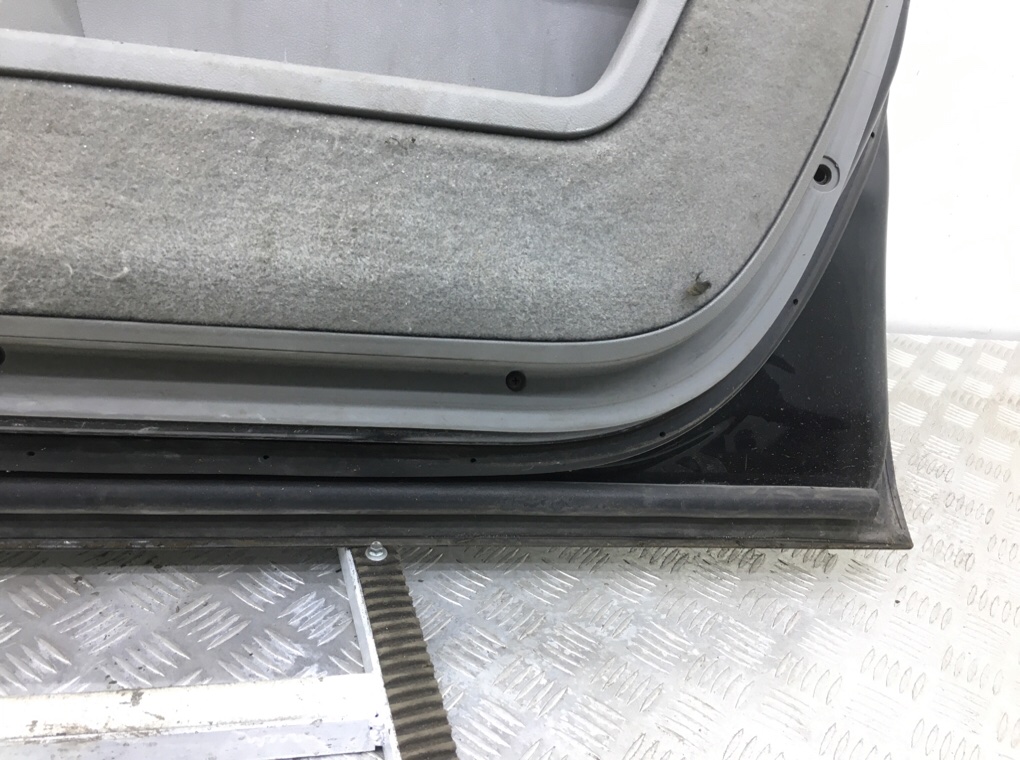 Дверь передняя правая бу для Chrysler 300C  3.0 CRD,  2006 г.