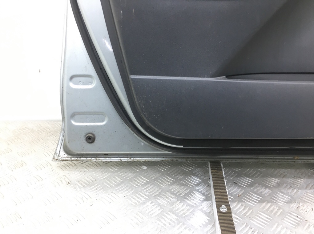 Дверь передняя левая бу для Toyota Yaris XP9 1.3 i,  2006 г.