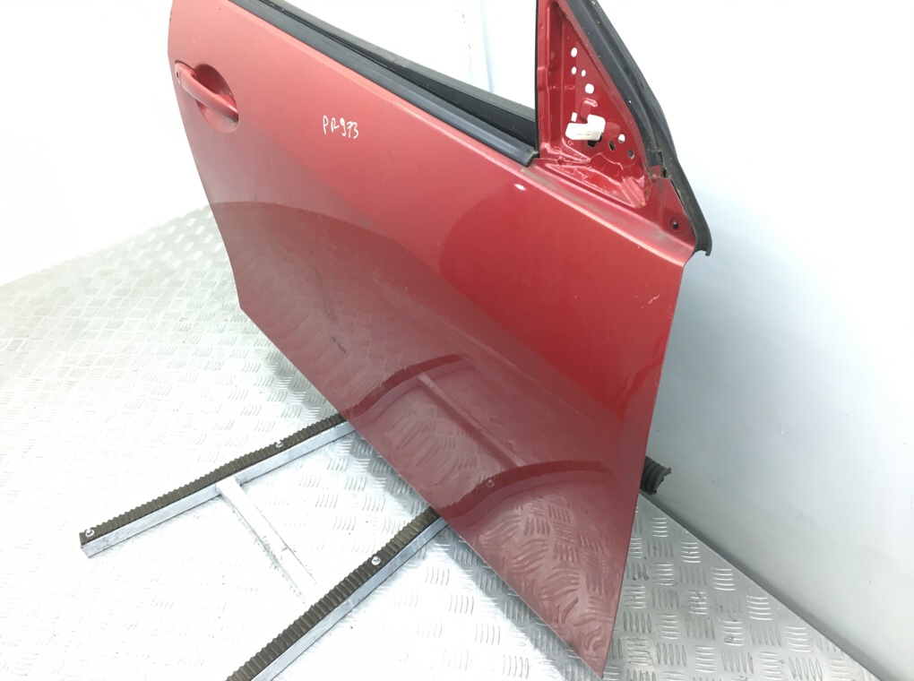 Дверь передняя правая бу для Mazda 3  BL 1.6 TD,  2010 г.