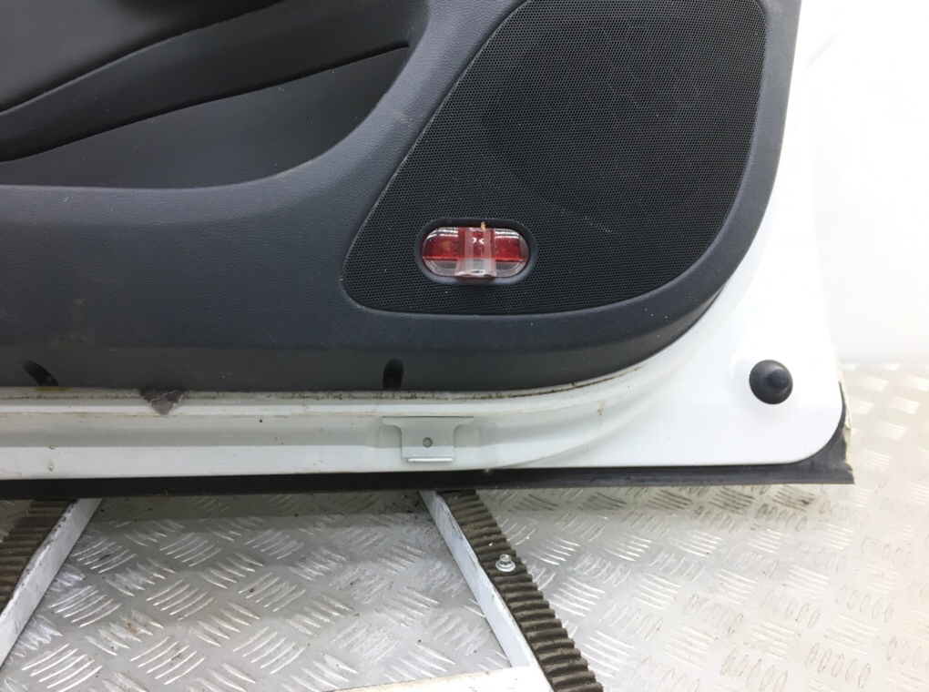 Дверь передняя правая бу для Skoda Octavia A5 2.0 TSI, 2009 г. Дверь передняя правая бу для Skoda Octavia A5 2.0 TSI, 2009 г.