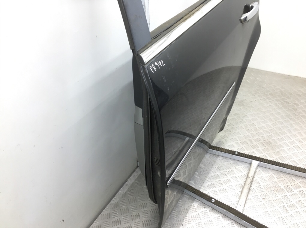 Дверь задняя левая бу для Chrysler 300C  3.0 CRD,  2006 г.