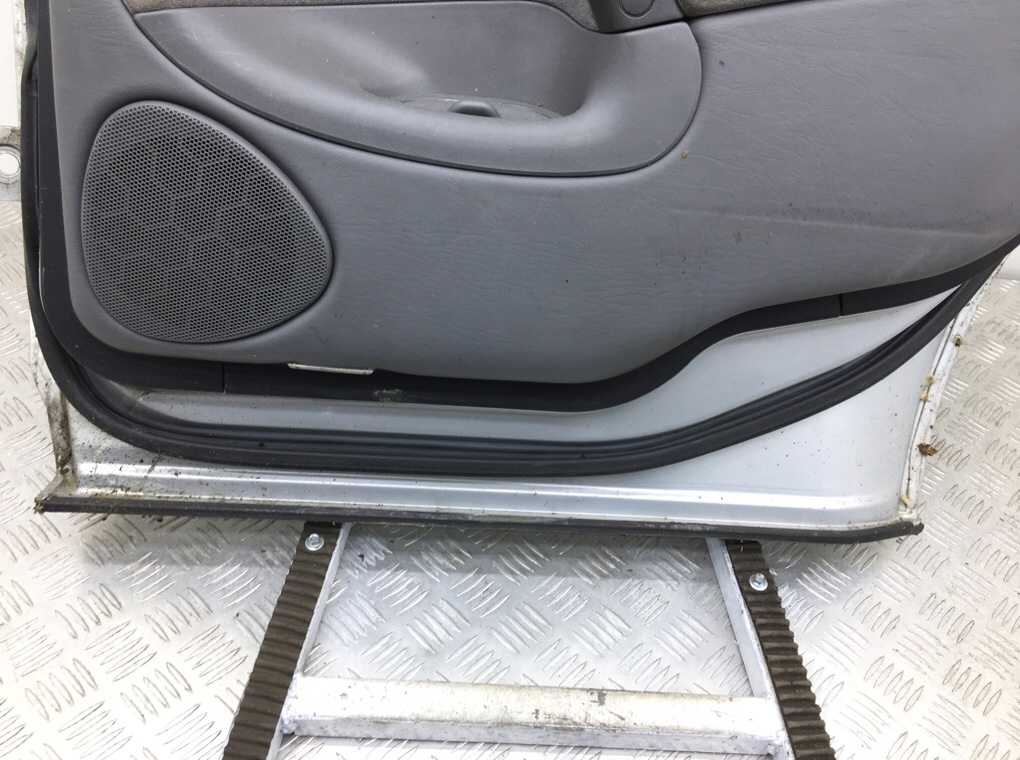 Дверь задняя правая бу для Saab 9-5 1 2.0 Ti,  1998 г.