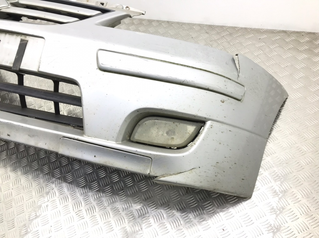 Бампер передний бу для Suzuki Liana 1 1.6 i,  2007 г.