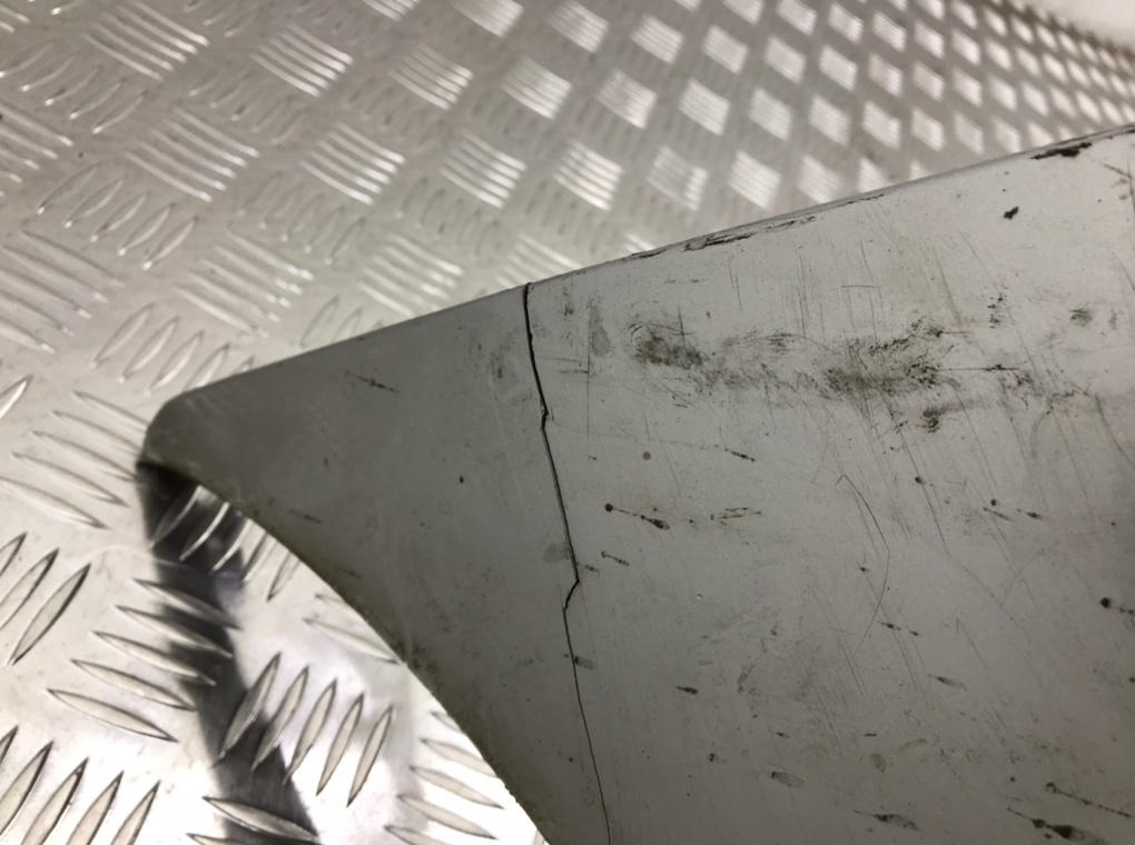 Бампер передний бу для Suzuki Liana 1 1.6 i,  2007 г.