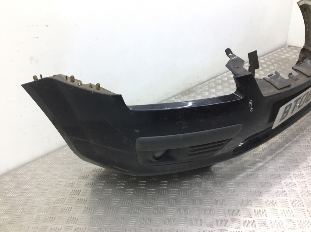 Бампер передний бу для Ford Focus 2 1.6 i,  2006 г.