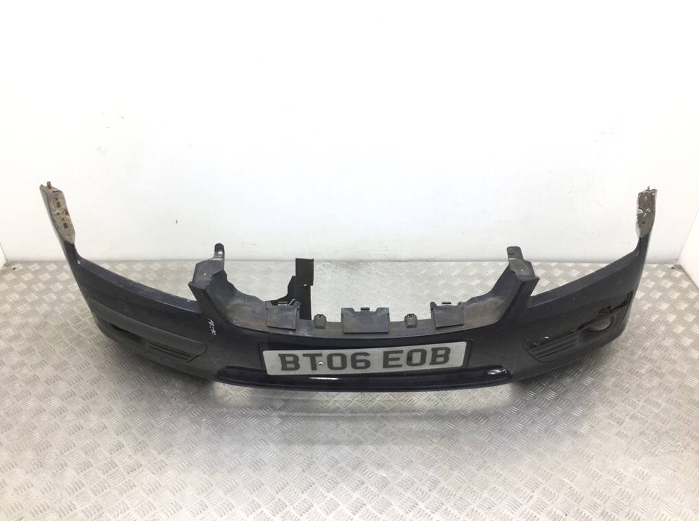 Бампер передний бу для Ford Focus 2 1.6 i,  2006 г.