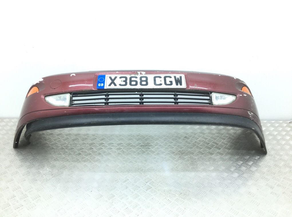 Бампер передний бу для Ford Focus 1 1.8 i,  2000 г.