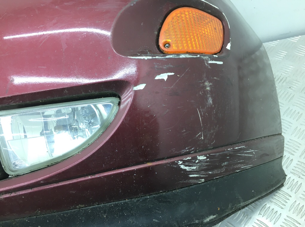 Бампер передний бу для Ford Focus 1 1.8 i,  2000 г.