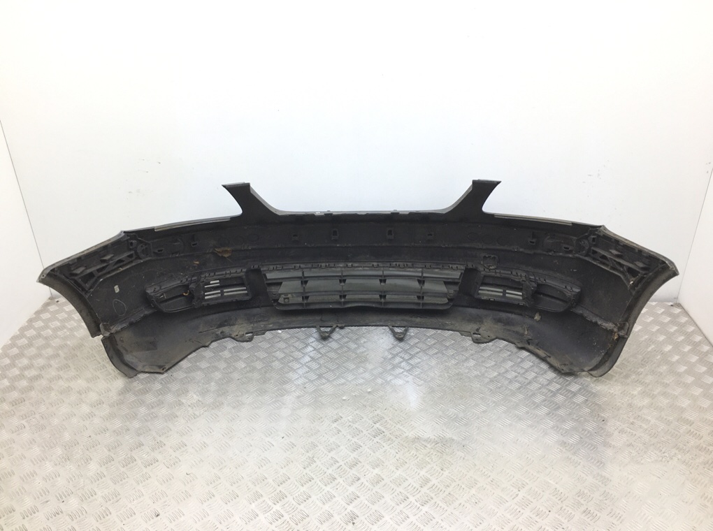 Бампер передний бу для Volkswagen Touran  2.0 TDi,  2006 г.