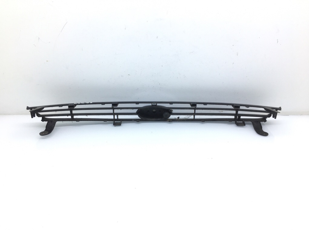 Решетка радиатора бу для Ford Focus 1 1.8 i,  2000 г.