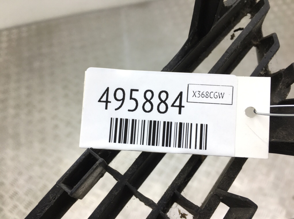 Решетка радиатора бу для Ford Focus 1 1.8 i,  2000 г.