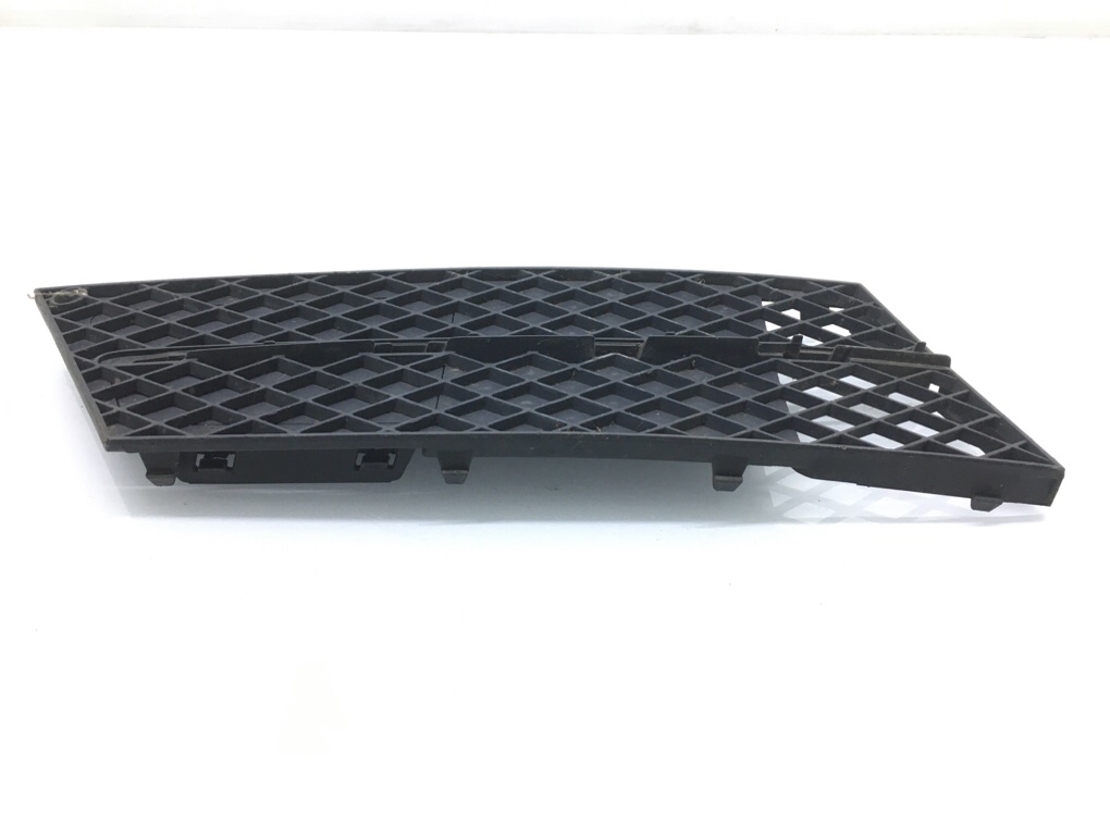 Заглушка (решетка) в бампер передний бу для BMW 5 E60/E61 2.0 TD,  2009 г.