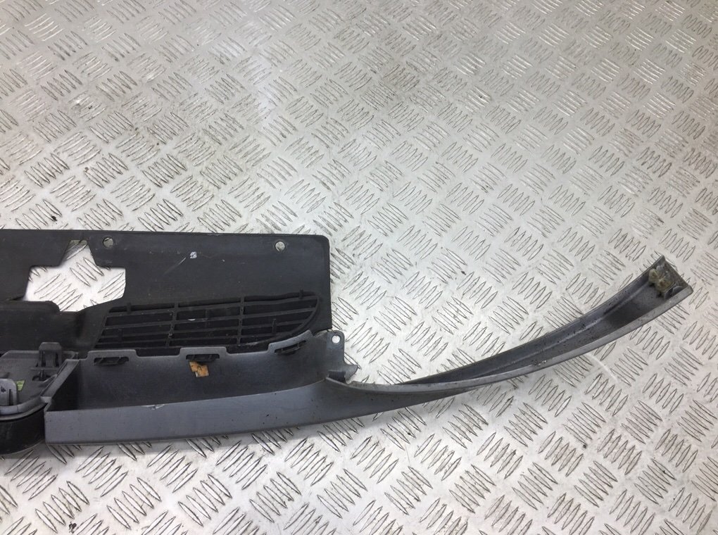 Решетка радиатора бу для Peugeot 206 1 1.4 i,  2001 г.